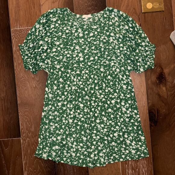 Easel Mini Dress Short Sleeve Green and White Floral Size Small Boho Flowy - Picture 8 of 8